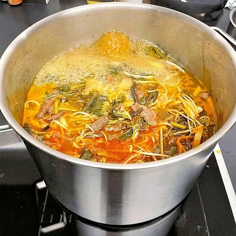 와.. 배우 손예진이 올린 음식 사진 논쟁 ㄷㄷ.jpg