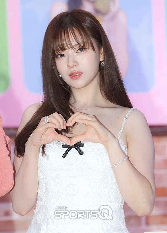 살빠진 트와이스 정연 오늘자 사진