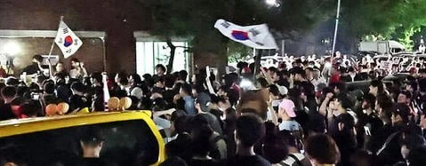 부정선거 시위대 의외의 효과