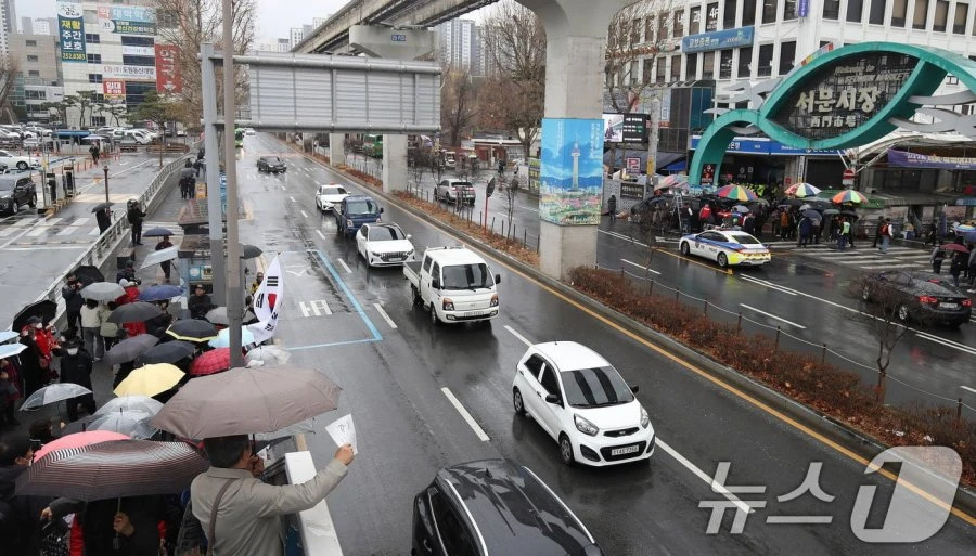 한동훈 마중나온 대구 시민들.jpg