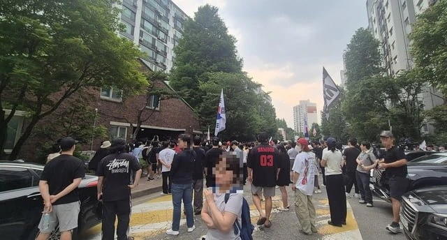 잠실 투표소 오늘 아침 사진