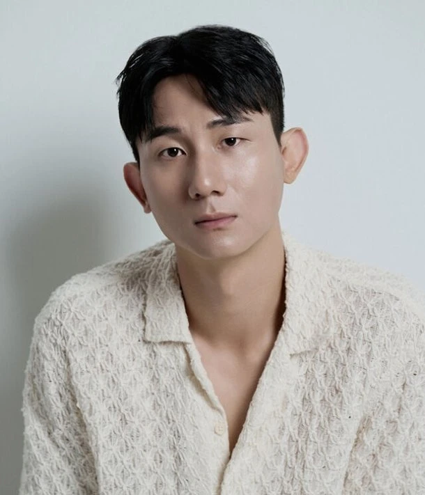 [단독] '용원게이', 비연예인 '여자'와 6월 결혼
