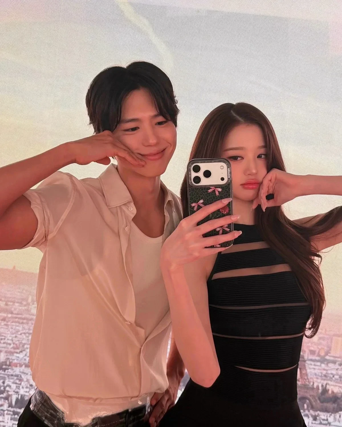 박보검 장원영 투샷