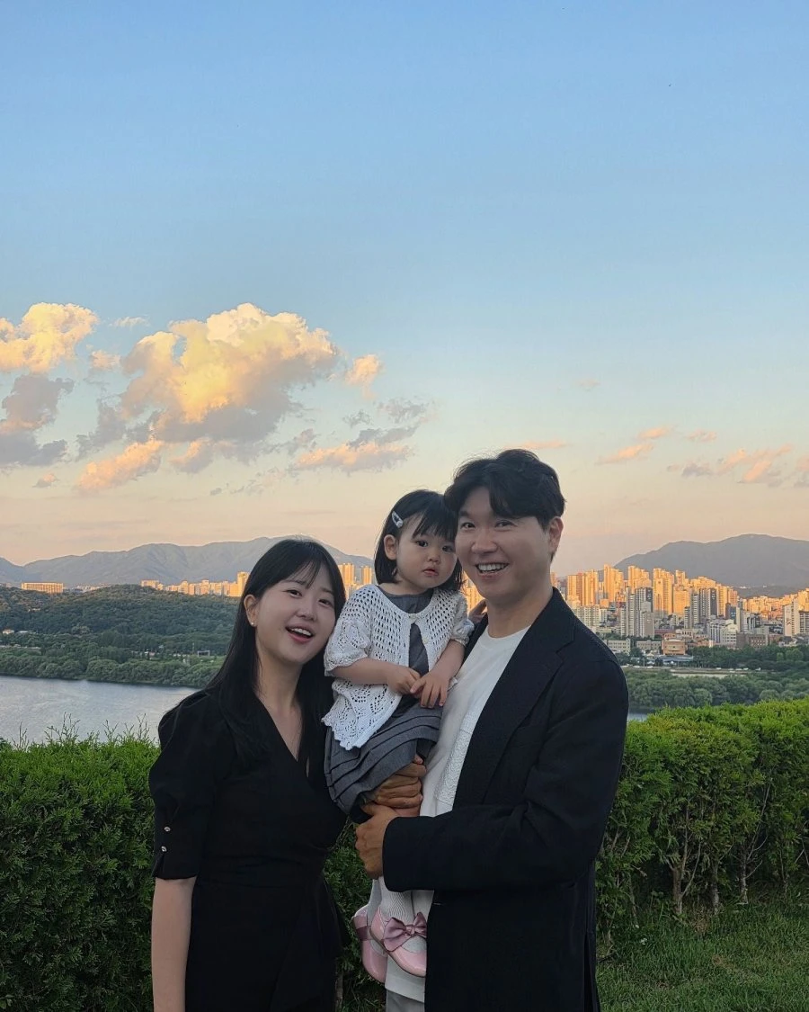 오늘자) 박수홍 가족 사진 ㄷㄷ..jpg