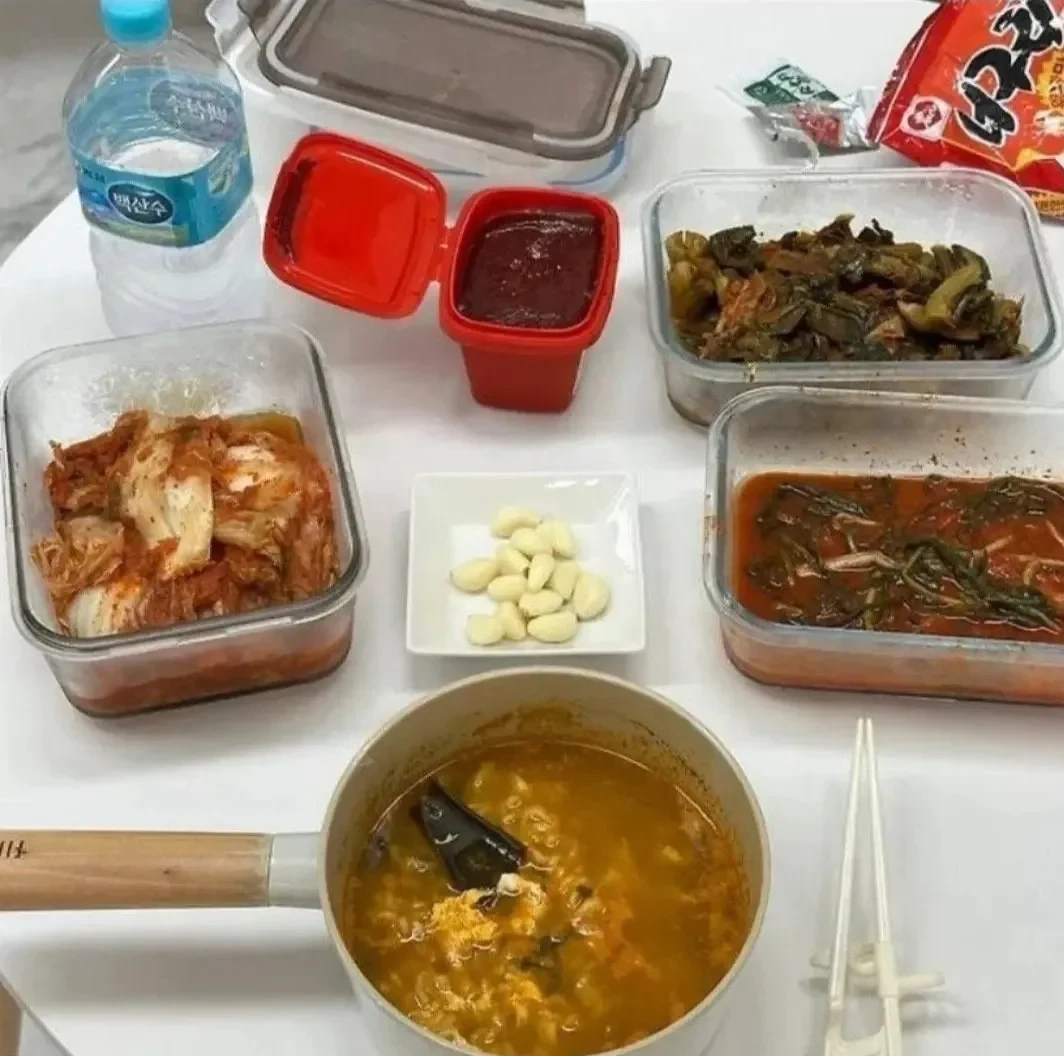 썸녀한테 사진 보냈는데 연락이 끊겼다.jpg