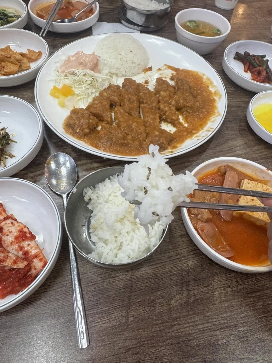 바퀴벌레 무더기 밥 먹은 사람 ㄷㄷ.jpg
