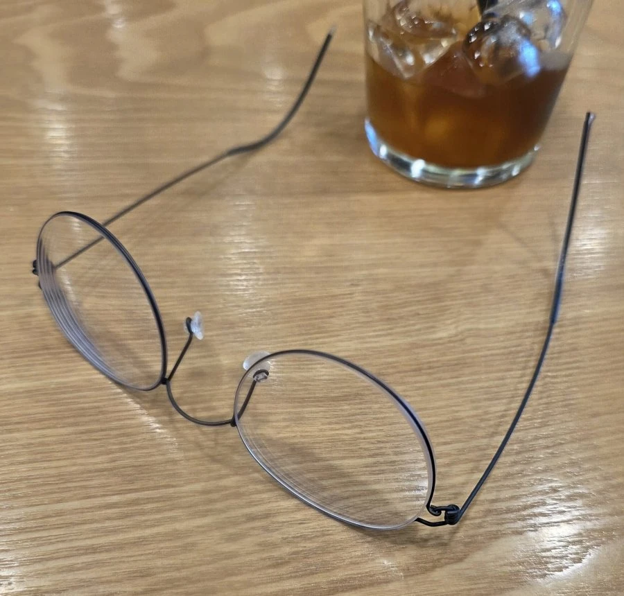 안경은 비싼게 확실히 좋네요.