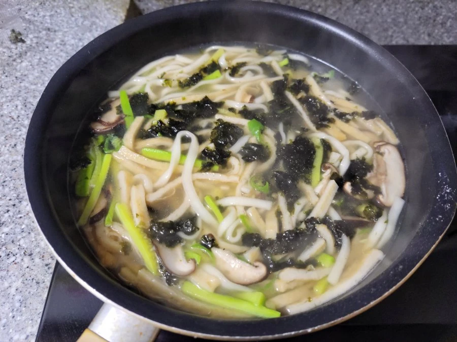 완벽한 식사 칼국수