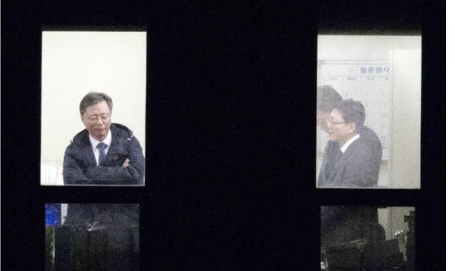 삼전 메모리 사업부 때서 하닉한테 주고 인수 합병