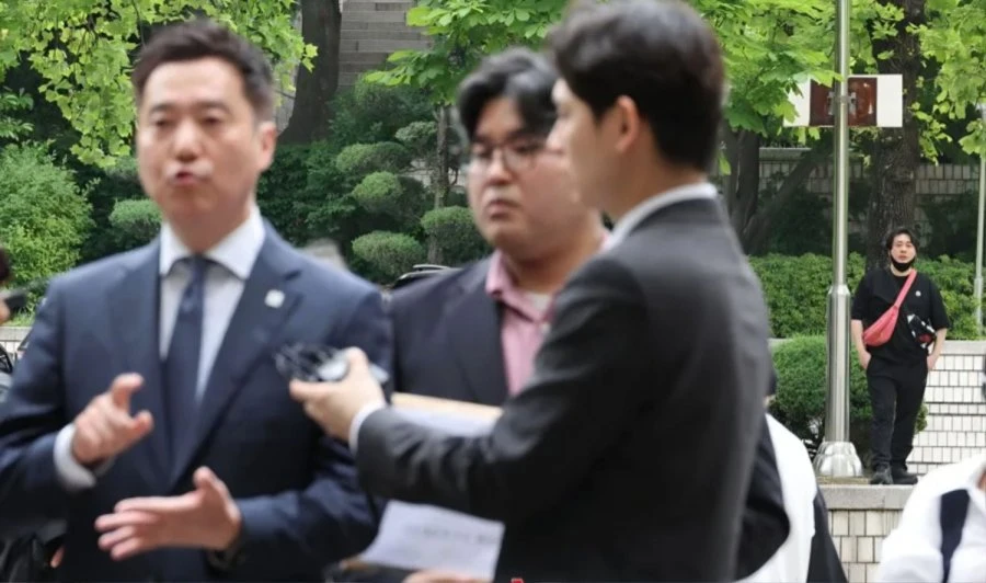 먼발치서 김세의 보는 장사의신 ㅋㅋjpg